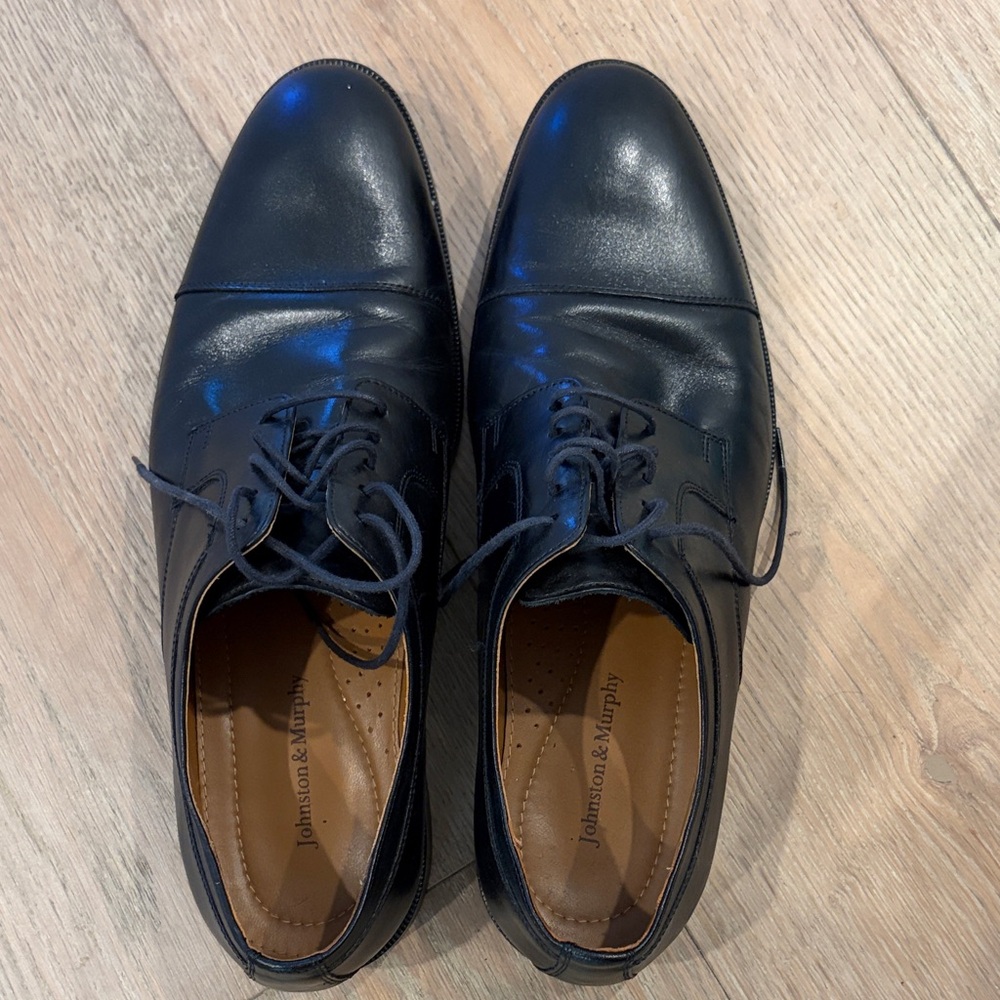 Men’s Johnston & Murphy Classic Black Oxfords